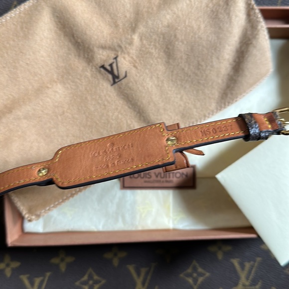 NEW AUTHENTIC LOUIS VUITTON BROWN MONOGRAM ID TAG BRACELET LUGGAGE BOW RIBBON FR - Picture 5 of 16